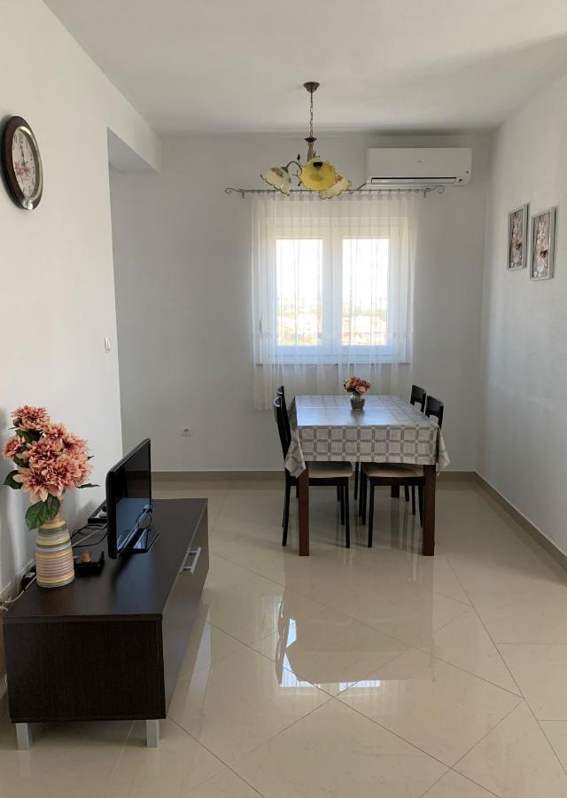 Green Hill Family Apartments Βόντιτσε Εξωτερικό φωτογραφία