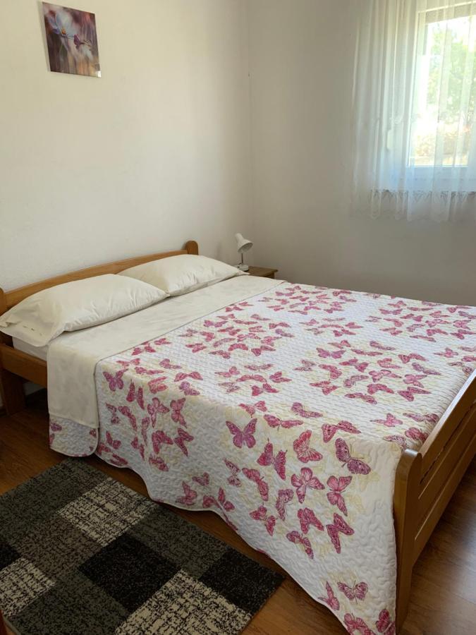 Green Hill Family Apartments Βόντιτσε Εξωτερικό φωτογραφία