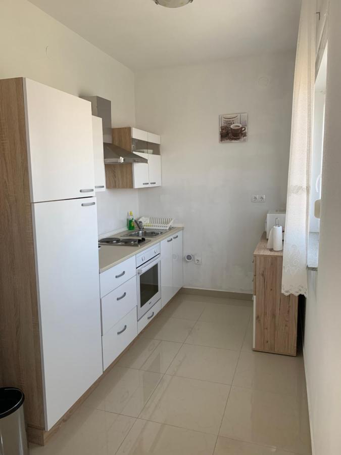 Green Hill Family Apartments Βόντιτσε Εξωτερικό φωτογραφία