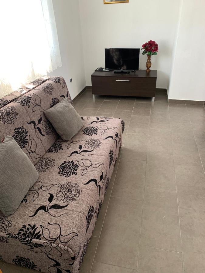 Green Hill Family Apartments Βόντιτσε Εξωτερικό φωτογραφία